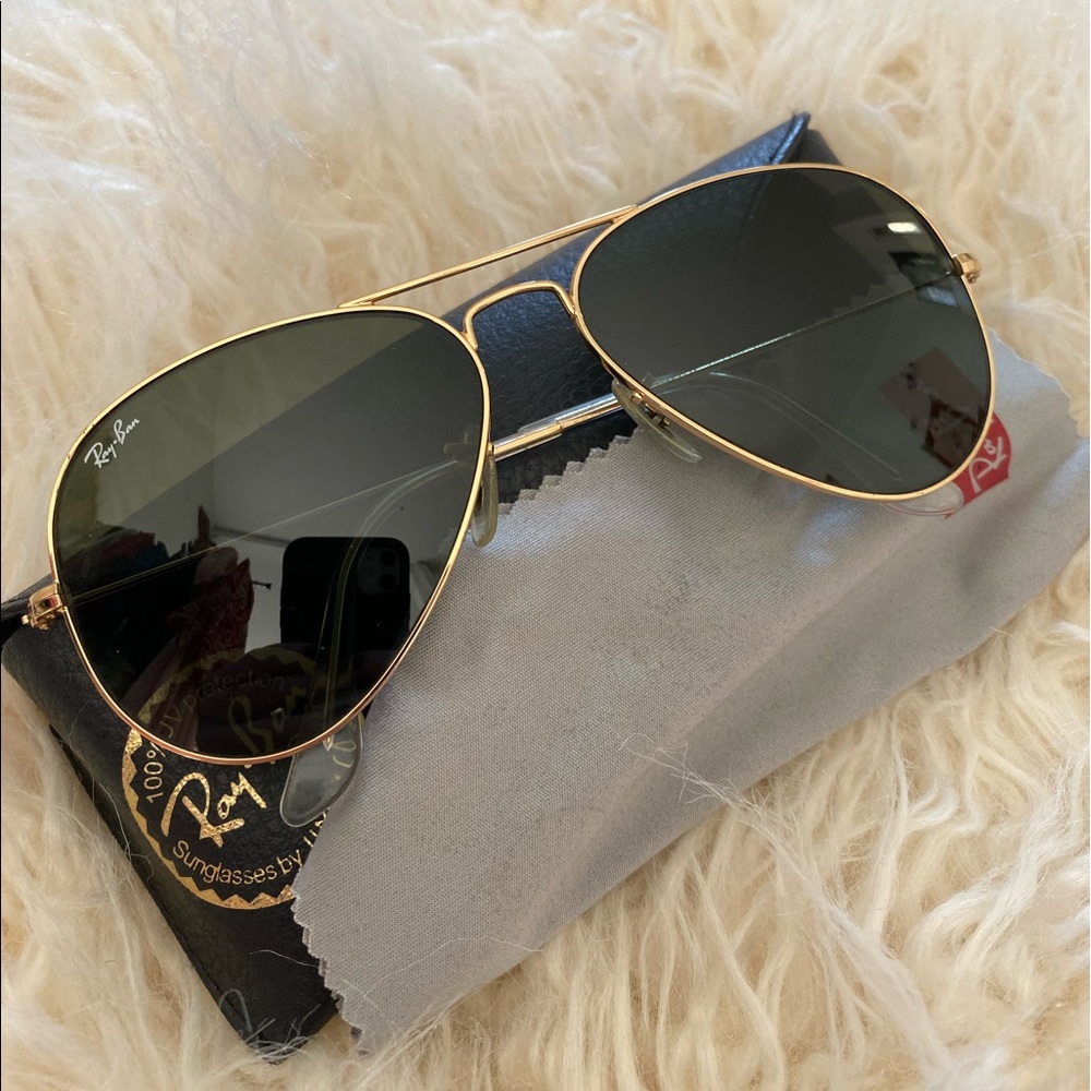 Aviator ray-bans! With lense cleaner and case!